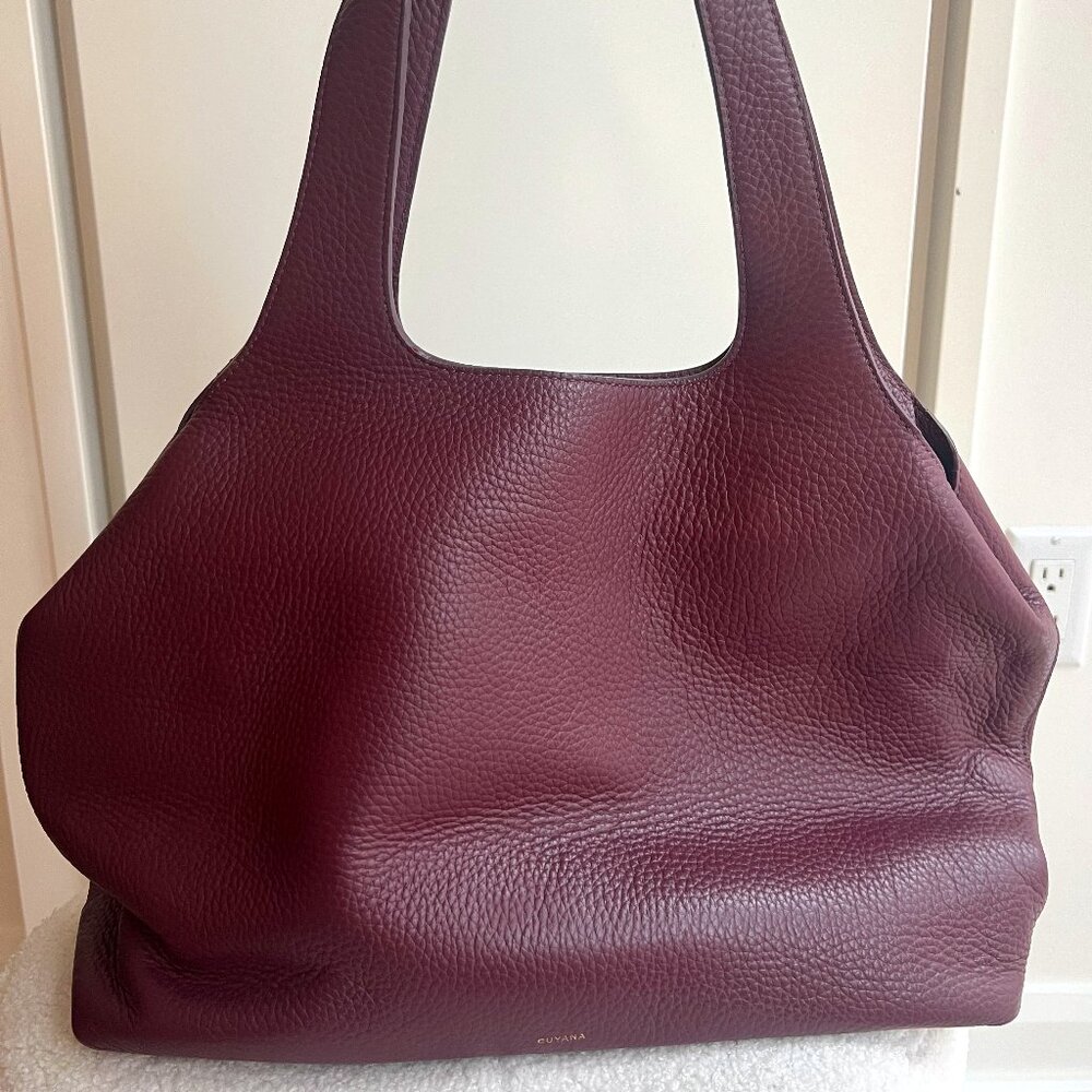 Cuyana System Tote 16 in Bag in Cherry / Bordeaux Pebbled Leather